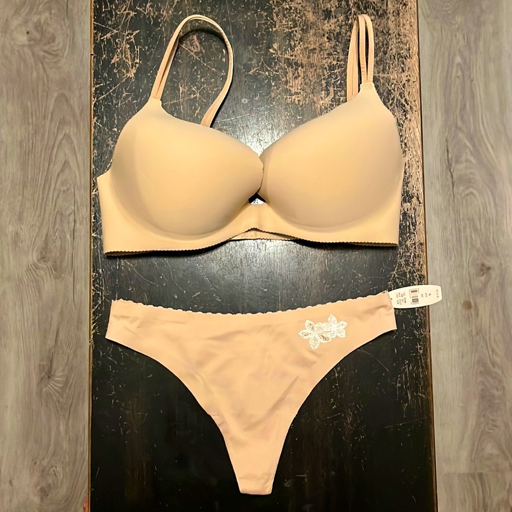 Victoria’s Secret tan push-up bra 34D + NWT low rise thong w/ appliqué sz small